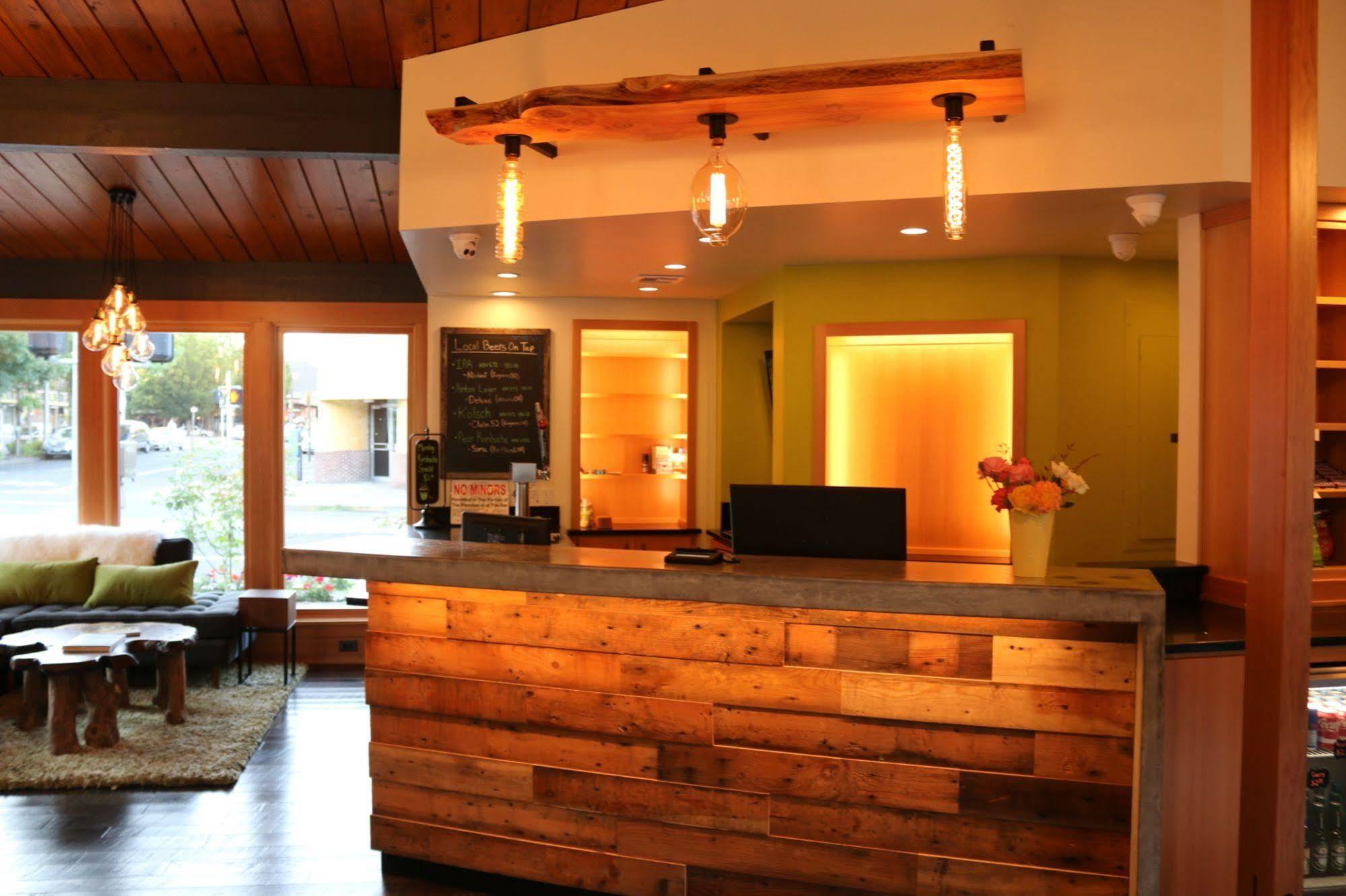 Timbers Inn Eugene Esterno foto